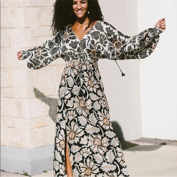 Omika Marbella Caftan, size Large - Picture 3 of 4